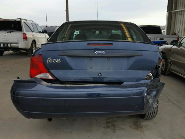 1FAFP33P13W262357 - 2003 FORD FOCUS LX BLUE photo 9