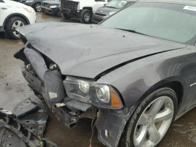 2C3CDXCT7DH634640 - 2013 DODGE CHARGER R/ GRAY photo 9