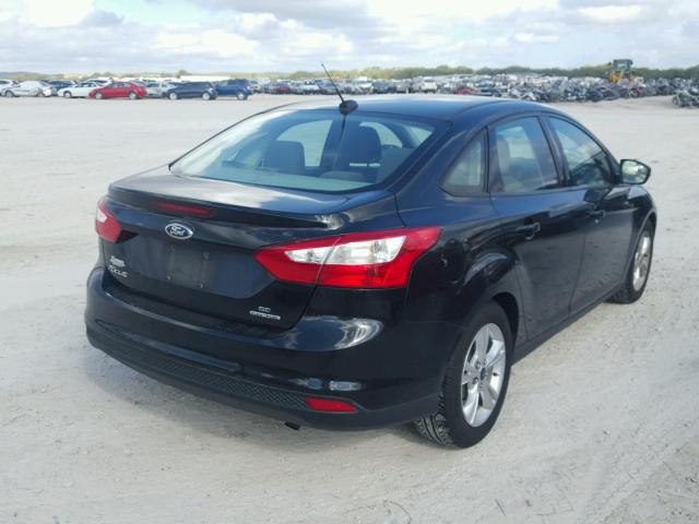 1FADP3F20EL236750 - 2014 FORD FOCUS SE BLACK photo 4