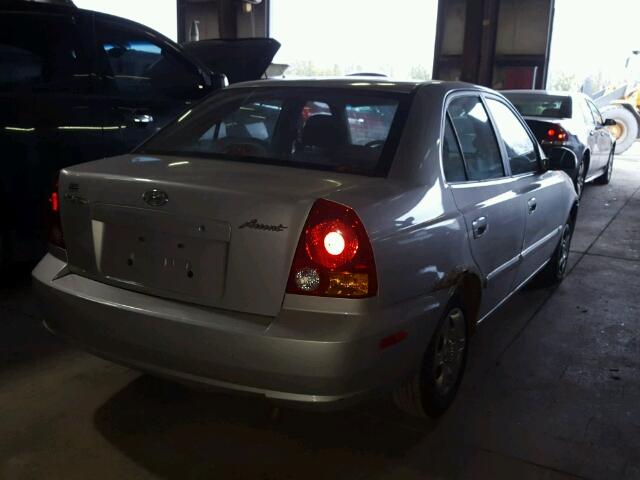 KMHCG45C65U664818 - 2005 HYUNDAI ACCENT GL SILVER photo 4