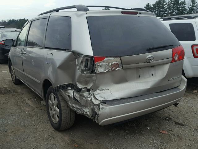 5TDKK4CCXAS289421 - 2010 TOYOTA SIENNA CE SILVER photo 3