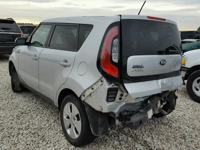 KNDJN2A29F7782672 - 2015 KIA SOUL SILVER photo 3