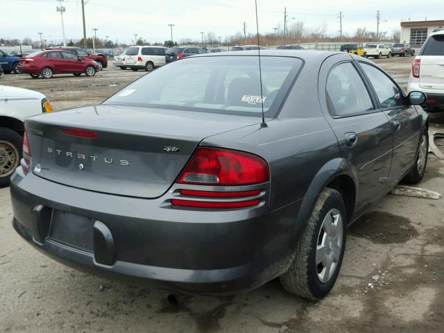 1B3EL46R35N593603 - 2005 DODGE STRATUS SX GRAY photo 4