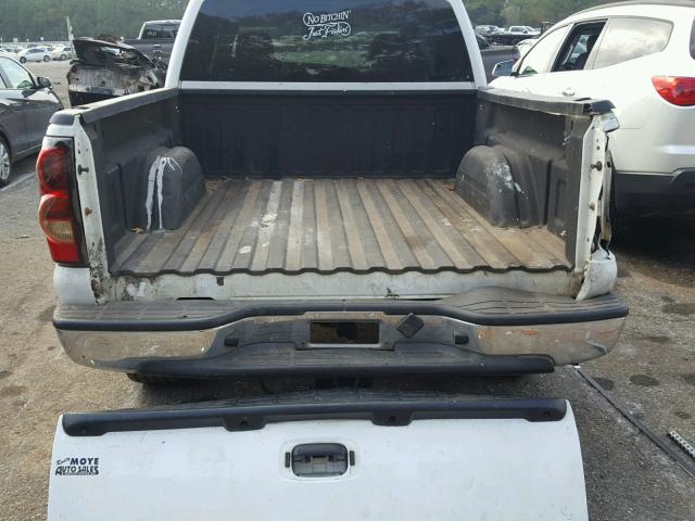 2GCEK13T551221942 - 2005 CHEVROLET SILVERADO WHITE photo 9