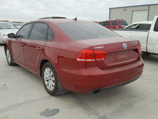 1VWAS7A3XFC056869 - 2015 VOLKSWAGEN PASSAT S RED photo 3