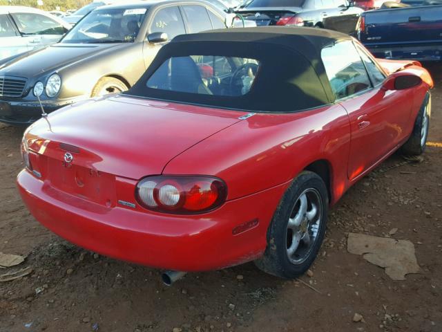 JM1NB353820232367 - 2002 MAZDA MX-5 MIATA RED photo 4