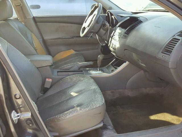 1N4AL11D75C214322 - 2005 NISSAN ALTIMA S GRAY photo 5