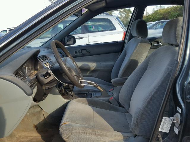 1HGCD5636VA158958 - 1997 HONDA ACCORD LX GREEN photo 5