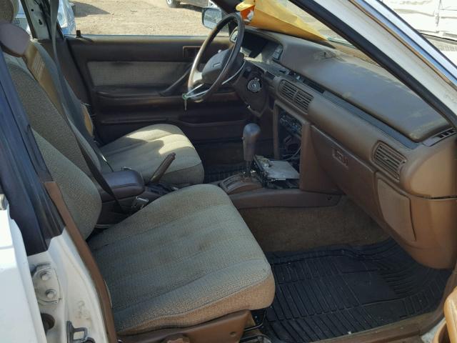 4T1VV21E3LU018790 - 1990 TOYOTA CAMRY DLX 白色 照片 5