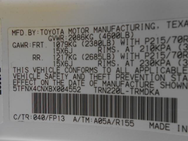 5TFNX4CNXBX004552 - 2011 TOYOTA TACOMA WHITE photo 10