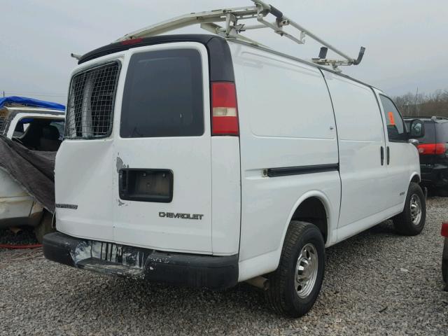 1GCGG25UX41189094 - 2004 CHEVROLET EXPRESS G2 WHITE photo 4