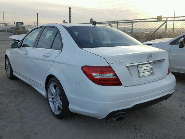 WDDGF4HB0DA849559 - 2013 MERCEDES-BENZ C 250 WHITE photo 3