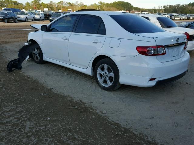 5YFBU4EE4CP035367 - 2012 TOYOTA COROLLA BA WHITE photo 3