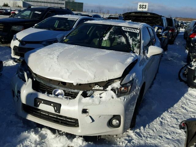 JTHKD5BH1B2022091 - 2011 LEXUS CT 200 WHITE photo 2