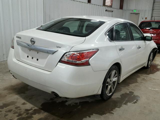 1N4AL3APXFC185308 - 2015 NISSAN ALTIMA 2.5 WHITE photo 4