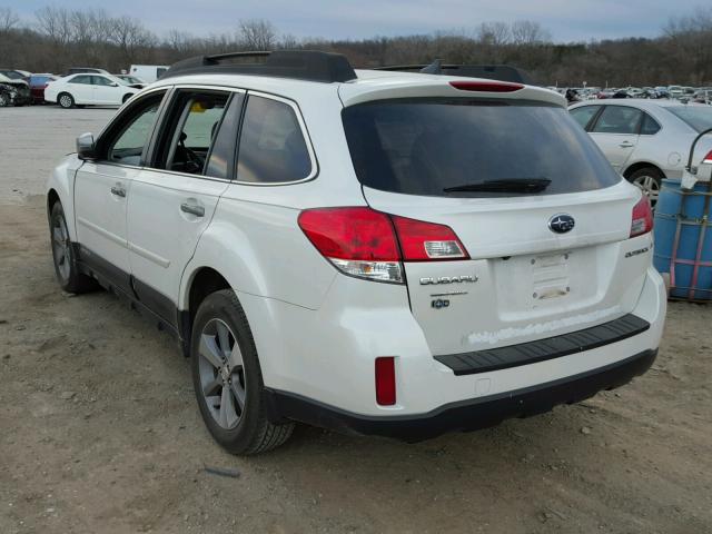 4S4BRCPC0E3297546 - 2014 SUBARU OUTBACK 2. WHITE photo 3