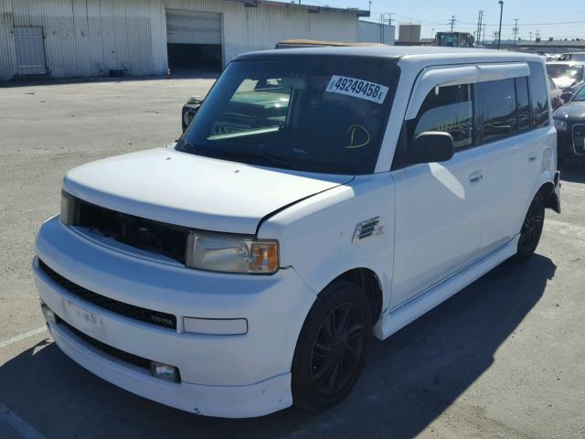 JTLKT334740168258 - 2004 TOYOTA SCION XB თეთრი ფოტო 2