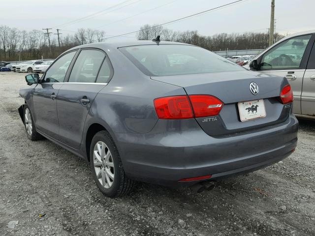 3VWDP7AJ5DM397380 - 2013 VOLKSWAGEN JETTA SE GRAY photo 3