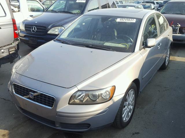 YV1MS390752096957 - 2005 VOLVO S40 2.4I GRAY photo 2