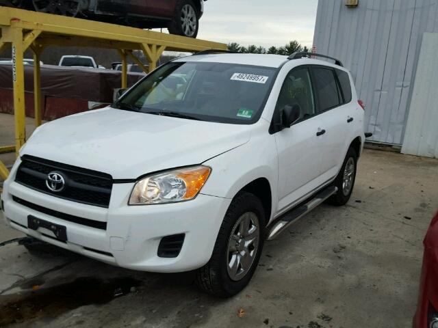 JTMBF33V99D016171 - 2009 TOYOTA RAV4 WHITE photo 2