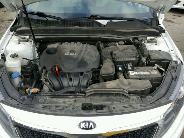 5XXGM4A77CG058390 - 2012 KIA OPTIMA LX WHITE photo 7