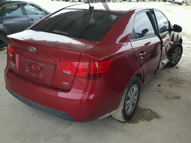 KNAFU4A2XB5455124 - 2011 KIA FORTE EX RED photo 4