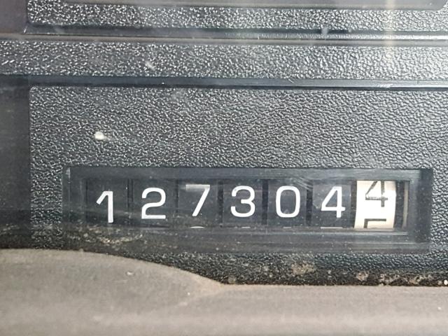 1GBT7H4C7XJ108426 - 1999 CHEVROLET C-SERIES C WHITE photo 8