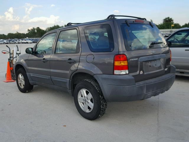 1FMYU02Z56KD18076 - 2006 FORD ESCAPE XLS GRAY photo 3