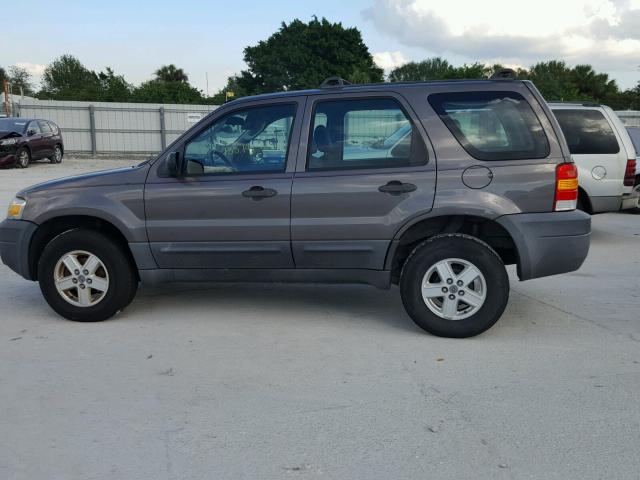 1FMYU02Z56KD18076 - 2006 FORD ESCAPE XLS GRAY photo 9