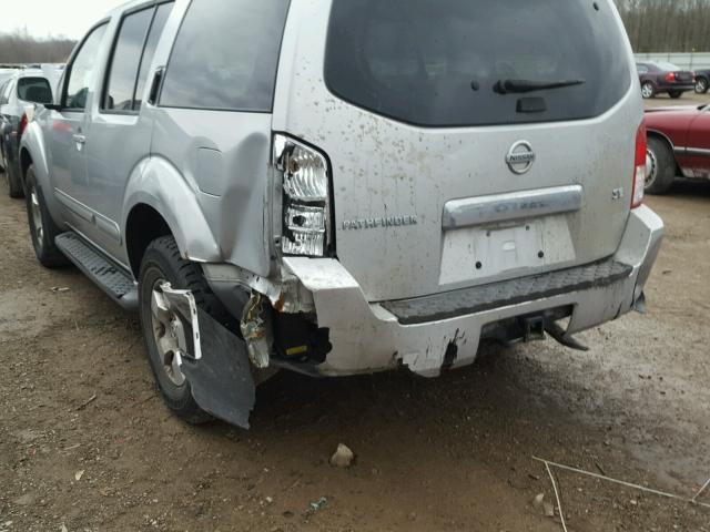 5N1AR18WX6C644200 - 2006 NISSAN PATHFINDER SILVER photo 9