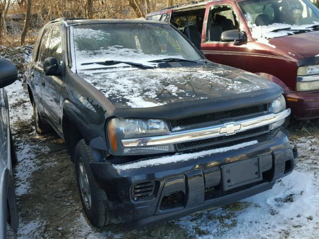 1GNDT13S932242586 - 2003 CHEVROLET TRAILBLAZE BLACK photo 1