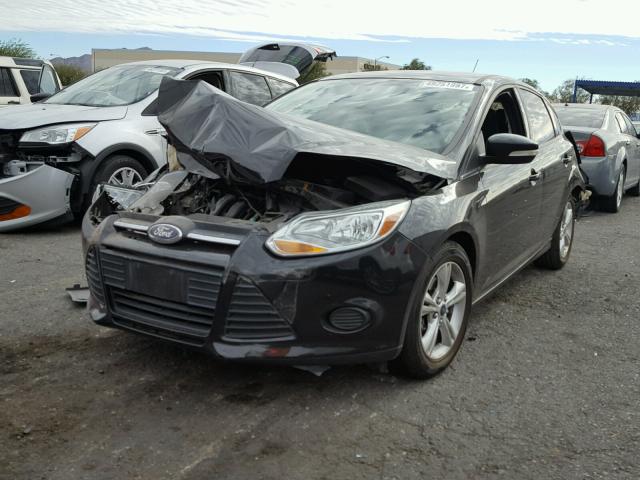 1FADP3K24DL302298 - 2013 FORD FOCUS SE BLACK photo 2