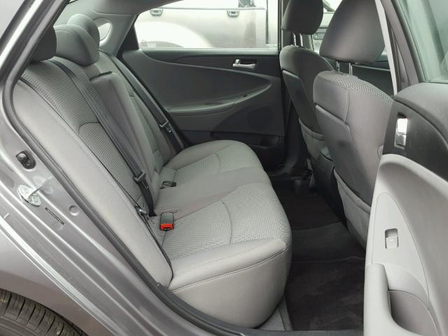 5NPEB4AC6CH397687 - 2012 HYUNDAI SONATA GLS GRAY photo 6