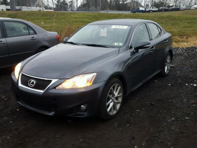 JTHCF5C28B5046587 - 2011 LEXUS IS 250 GRAY photo 2