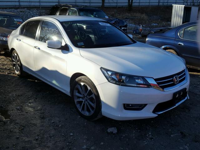 1HGCR2F5XDA272364 - 2013 HONDA ACCORD SPO WHITE photo 1