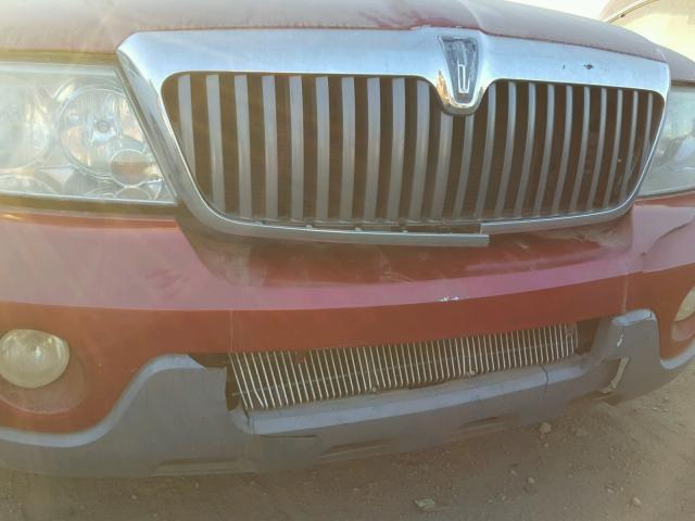 5LMRU27A8XLJ35573 - 1999 LINCOLN NAVIGATOR წითელი ფოტო 9