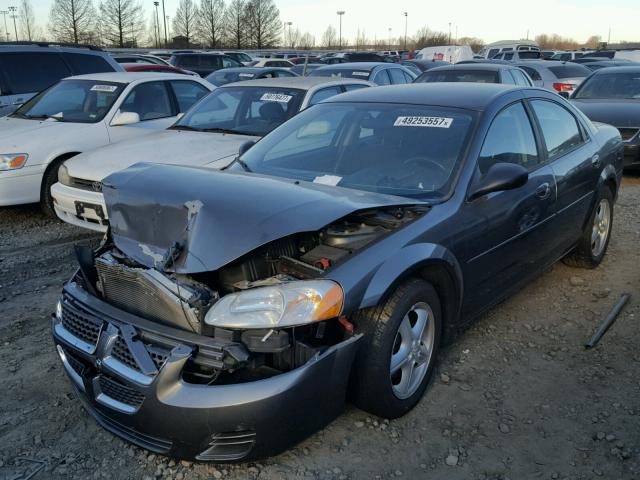 1B3EL46X75N610384 - 2005 DODGE STRATUS SX GRAY photo 2