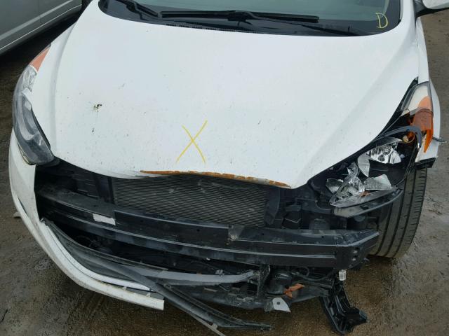 5NPDH4AE4DH448553 - 2013 HYUNDAI ELANTRA GL WHITE photo 7