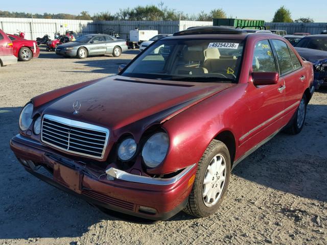 WDBJF82H0XX017546 - 1999 MERCEDES-BENZ E 320 4MAT BURGUNDY photo 2