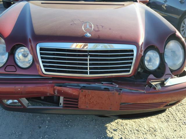 WDBJF82H0XX017546 - 1999 MERCEDES-BENZ E 320 4MAT BURGUNDY photo 9