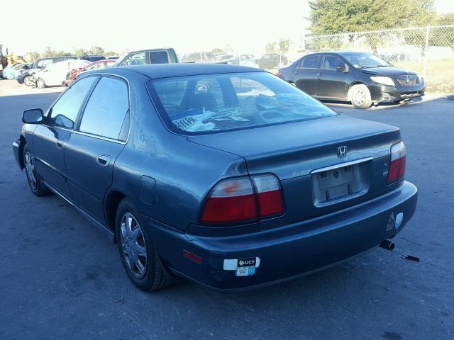 1HGCD5637TA813125 - 1996 HONDA ACCORD LX GREEN photo 3