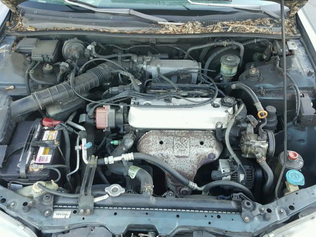 1HGCD5637TA813125 - 1996 HONDA ACCORD LX GREEN photo 7