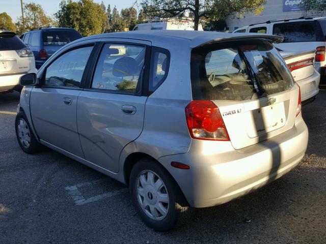 KL1TG62675B325115 - 2005 CHEVROLET AVEO LT SILVER photo 3