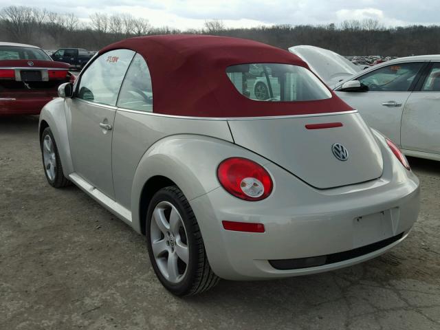 3VWSF31Y89M411182 - 2009 VOLKSWAGEN NEW BEETLE SILVER photo 3