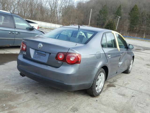 3VWHM71KX8M096273 - 2008 VOLKSWAGEN JETTA S GRAY photo 4