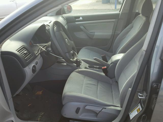 3VWHM71KX8M096273 - 2008 VOLKSWAGEN JETTA S Boz foto 5