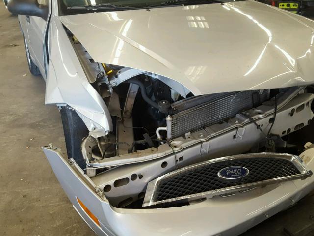 1FAFP34N37W111622 - 2007 FORD FOCUS ZX4 SILVER photo 9