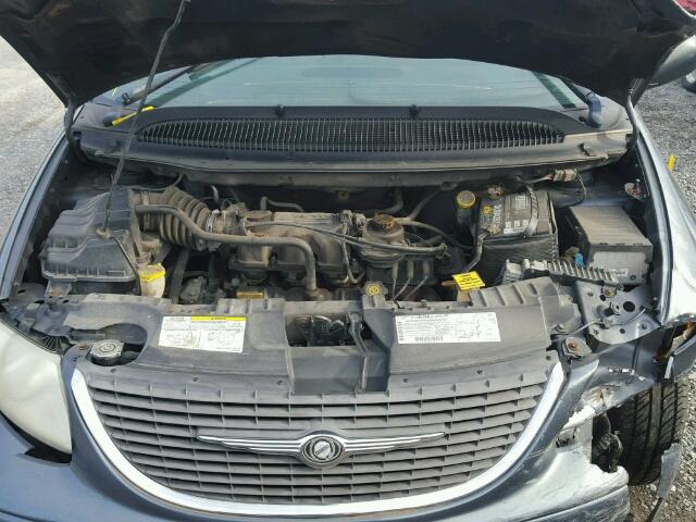 2C8GP64L72R646421 - 2002 CHRYSLER TOWN & COU BLUE photo 7