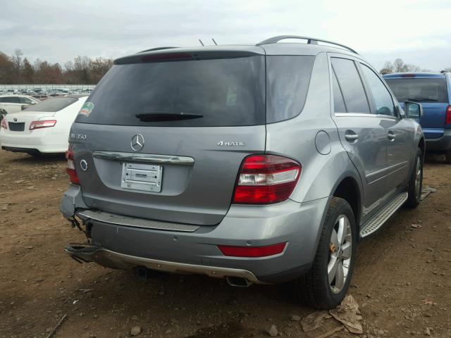 4JGBB8GB1BA668231 - 2011 MERCEDES-BENZ ML 350 4MA GRAY photo 4