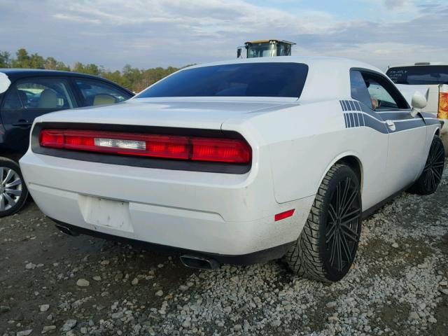 2C3CDYAG7DH601116 - 2013 DODGE CHALLENGER WHITE photo 4